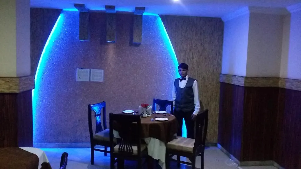 Hotel Nuova Agra  Agra (Uttar Pradesh)
